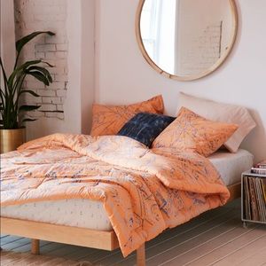 Brand New Urban Outfitter Bedding Set